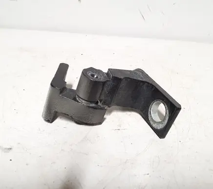Volkswagen Polo V 6R Front door lower hinge 7N0831401