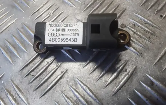 Audi A6 S6 C5 4B Airbag deployment crash/impact sensor 4B0959643B