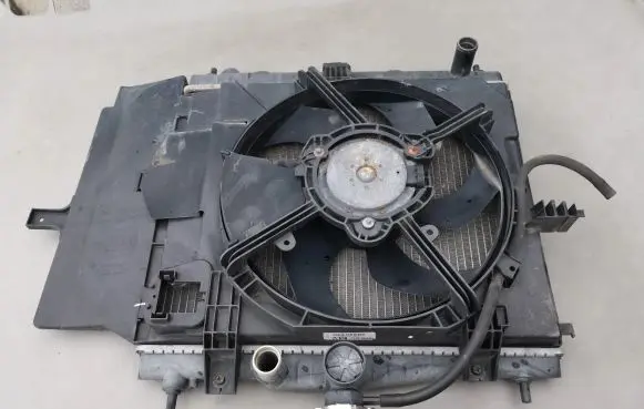 Nissan Note (E11) Electric radiator cooling fan 21480AX800 21410AX600