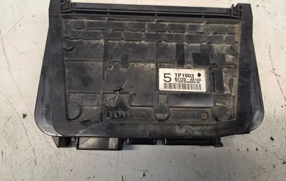 Lexus RX 450H Fuse box set 8272048100 TP1903