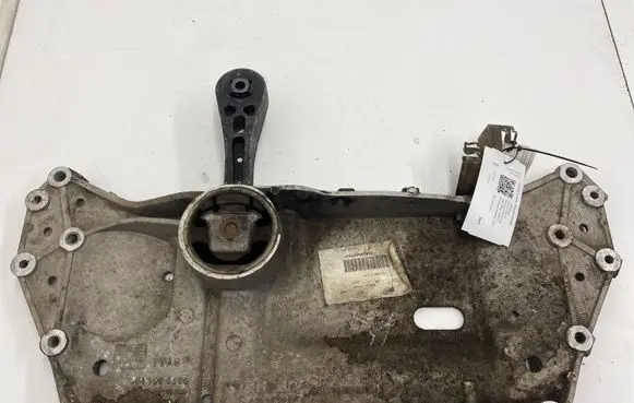 Volkswagen Touran I Front subframe 1K0199369G 1K0199369