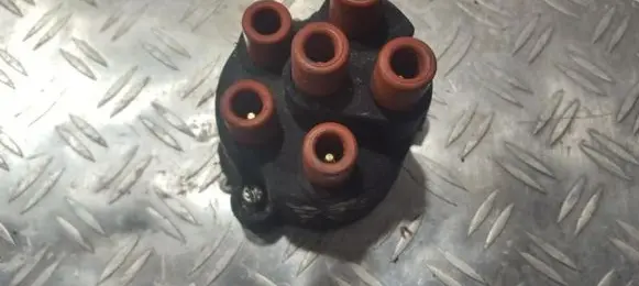 Volvo 850 Spark distributor cap 1235522400