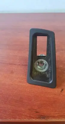 BMW 1 E81 E87 Cigarette lighter front 9110412