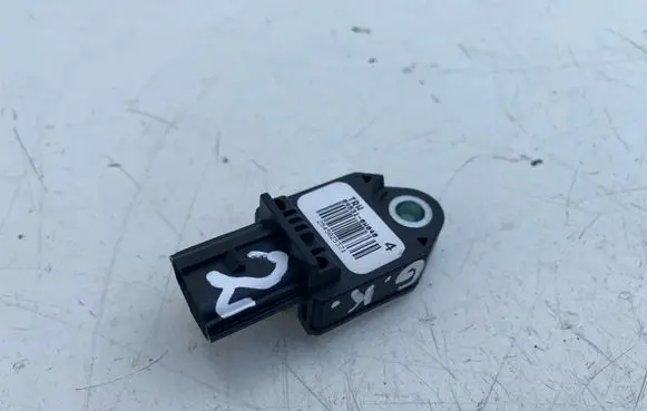 Lexus IS 220D-250-350 Airbag deployment crash/impact sensor 898310W040