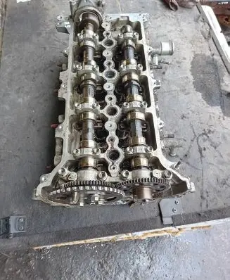Toyota RAV 4 (XA40) Engine head 