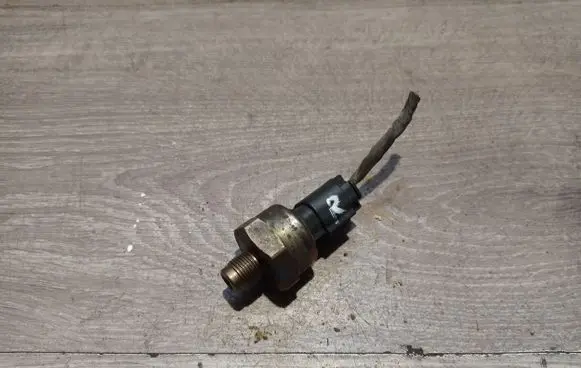 Volvo S60 Brake power pressure regulator 