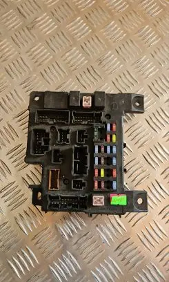 Peugeot 4007 Fuse box set 8637A319