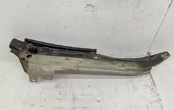 Audi Q7 4L Fender mounting bracket 4L0805175 4L0805157