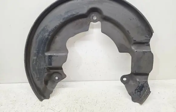 Volvo V40 Front brake disc dust cover plate 31317159