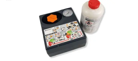 Nissan Leaf II (ZE1) Tire air pump compressor 