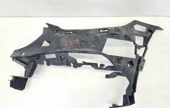 Mercedes-Benz E W213 Front bumper mounting bracket A2138852403