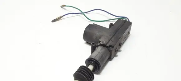Volkswagen PASSAT B4 Central locking motor 