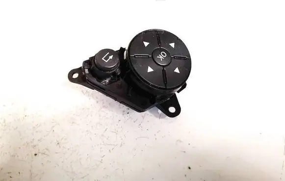 Mercedes-Benz C AMG W204 Steering wheel buttons/switches a2048210151