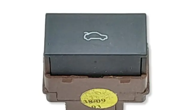 Audi A6 S6 C6 4F Tailgate opening switch 4F0959831