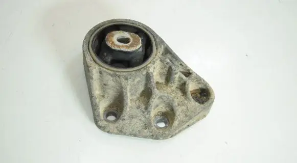 Audi A4 S4 B6 8E 8H Rear differential mounting bracket 8E0599125B