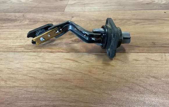 Toyota RAV 4 (XA30) Oil level sensor 
