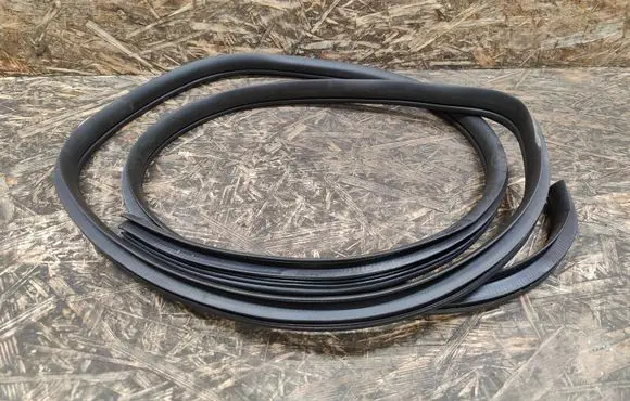KIA Optima Rear door rubber seal (on body) 