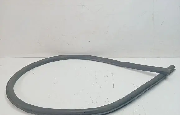 Bentley Continental Front door rubber seal 3W7867337