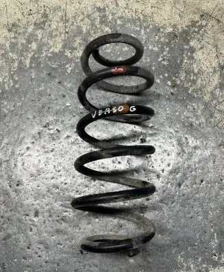 Toyota Verso Rear coil spring