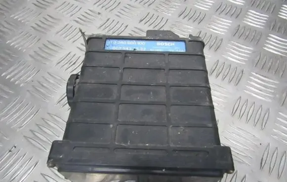 Mercedes-Benz 190 W201 Engine control unit/module 0280800100 0025453632