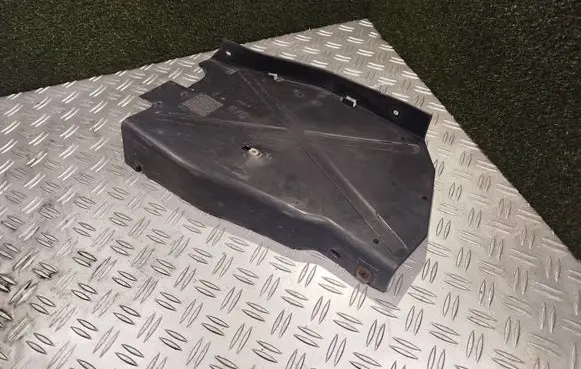 Engine splash shield/under tray