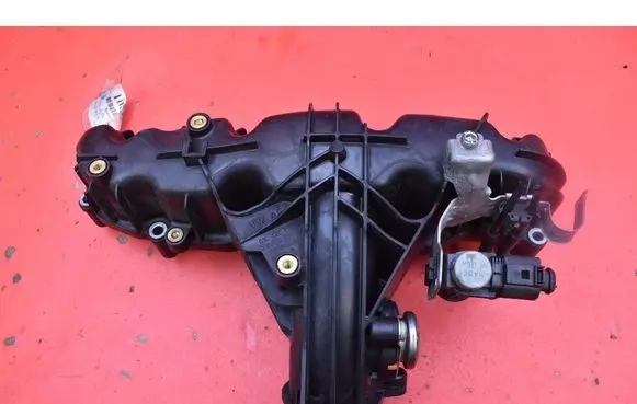 Skoda Octavia Mk2 (1Z) Intake manifold 03L129711AN