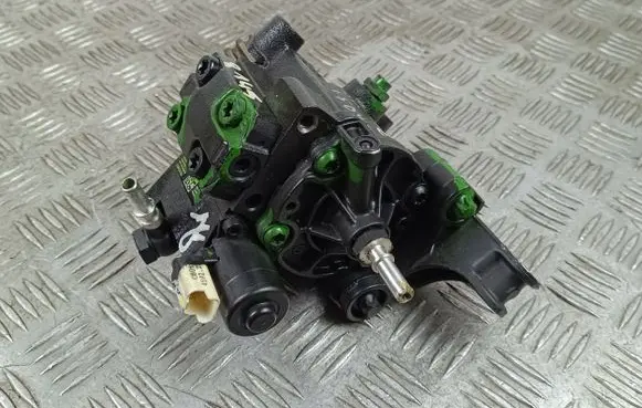 Nissan Qashqai Fuel injection high pressure pump A2C53351931 167008557R