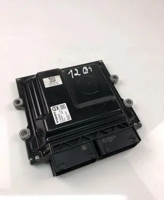 Volvo V40 Engine control unit/module 31452623