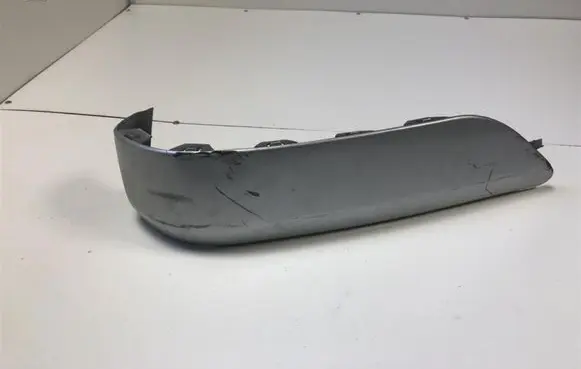 Rear bumper trim bar molding