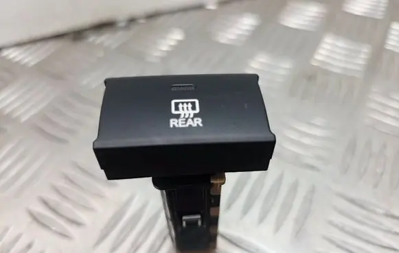 Windscreen/window heater switch
