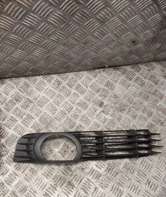Audi A8 S8 D3 4E Front bumper lower grill 4E0807681D
