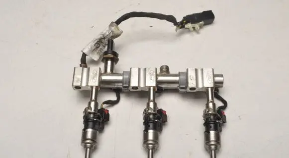 Ford Fiesta Fuel main line pipe H6BG9D280AB