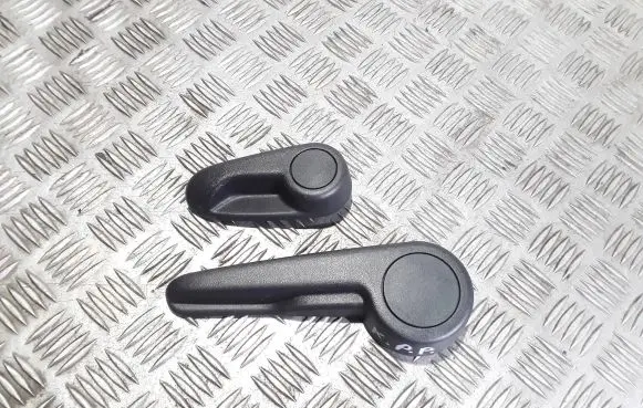 Toyota Yaris Seat adjustment handle 5215934 5202720