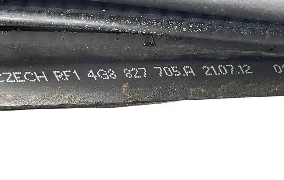 Audi A7 S7 4G Trunk rubber seal (body) 4G8827705A