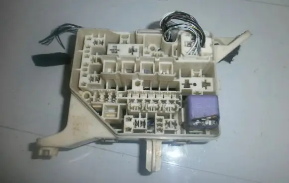 Toyota Yaris Fuse box set