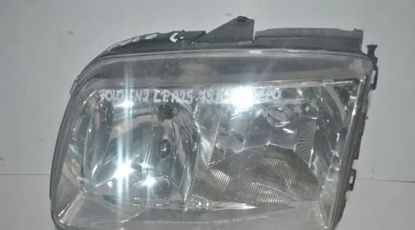 Volkswagen Polo III 6N 6N2 6NF Headlight/headlamp 084411139L