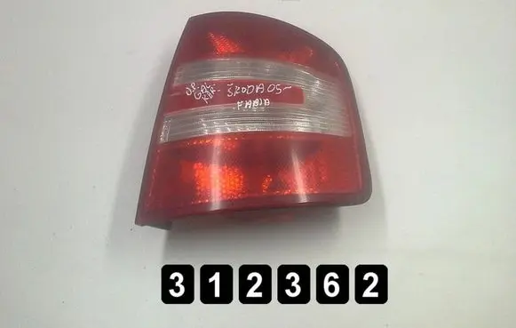 Skoda Fabia Mk1 (6Y) Rear/tail lights