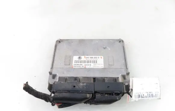 Skoda Fabia Mk1 (6Y) Engine control unit/module 5WP4420109 047906033D