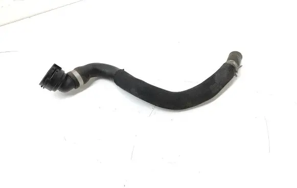 Volvo V40 Engine coolant pipe/hose 31319309