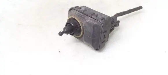 Opel Zafira A Headlight level adjustment motor 