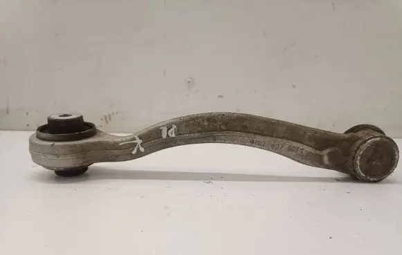 Volkswagen Touareg III Front lower control arm/wishbone 4M0407509C