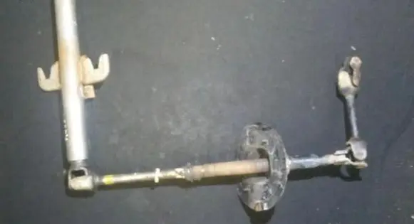 Mitsubishi Pajero Pinin Steering wheel axle