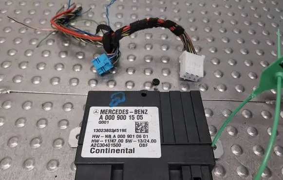 Mercedes-Benz S W222 Fuel injection pump control unit/module A0009001505