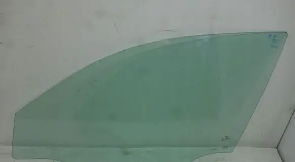 Audi A1 Front door window glass four-door 82G845201