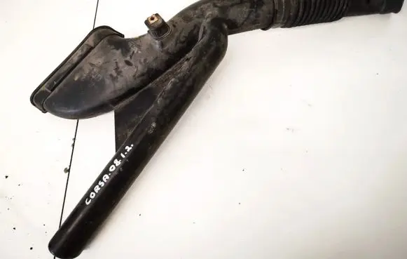 Opel Corsa D Air intake hose/pipe 55557182 467582339