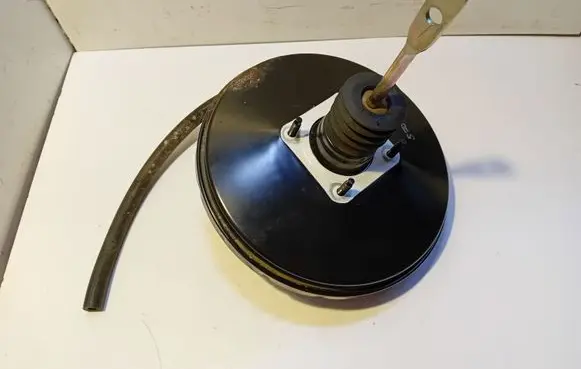 Volvo S70 V70 V70 XC Brake booster 9200435