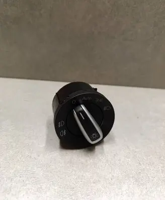 Volkswagen PASSAT B7 Light switch 3C8941431A