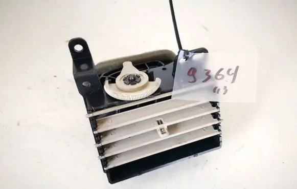 Dodge Caliber Dash center air vent grill l0049250aa01 96683cav1