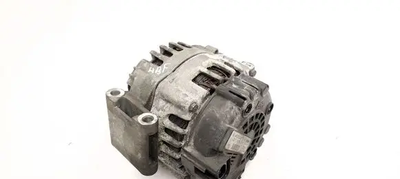 Mercedes-Benz E C207 W207 Generator/alternator A0009067702