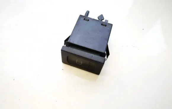 Volkswagen PASSAT B5 Windscreen/window heater switch 3B0959621C